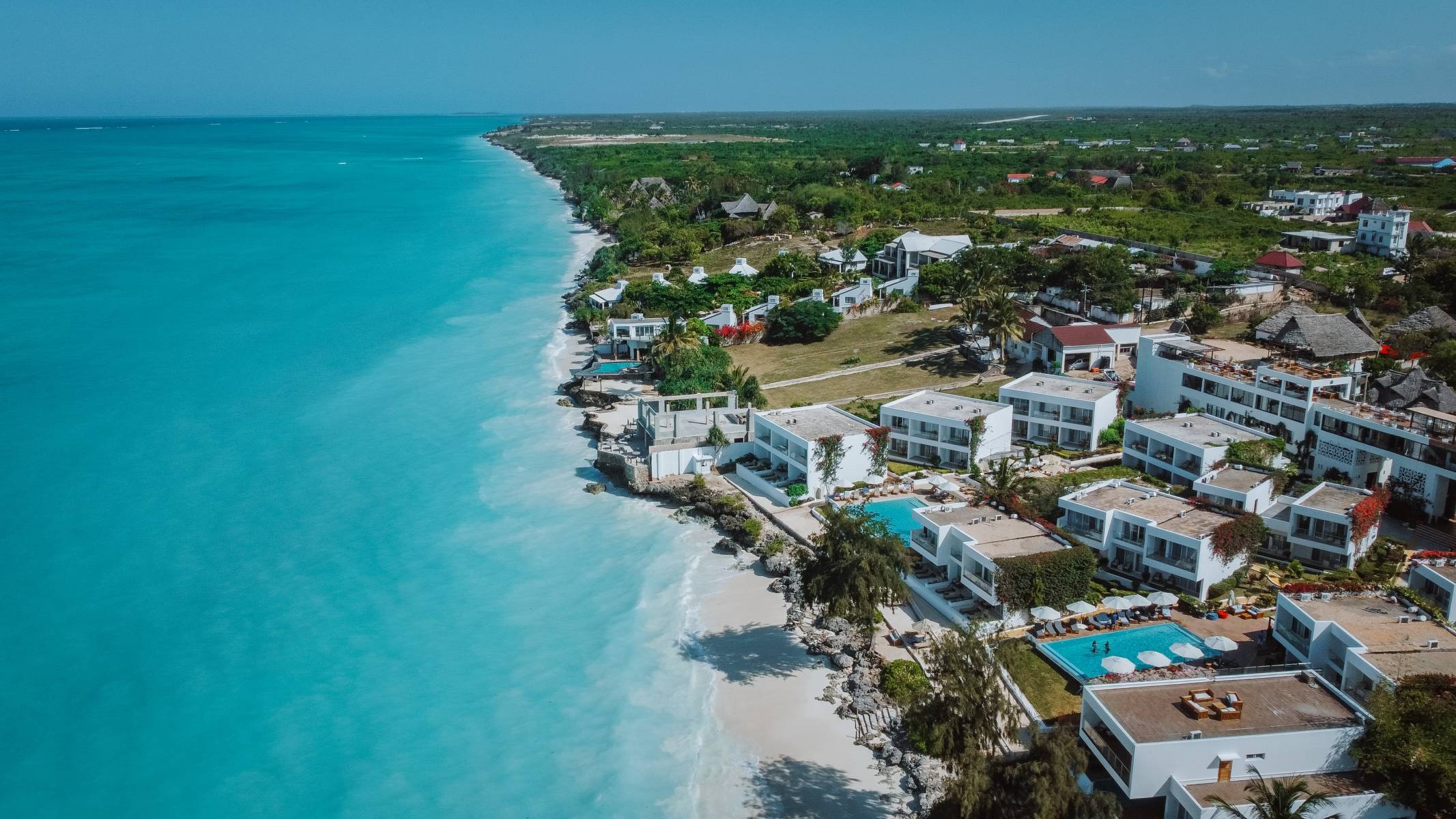 Semi-Luxury: Nungwi Dreams by Mantis